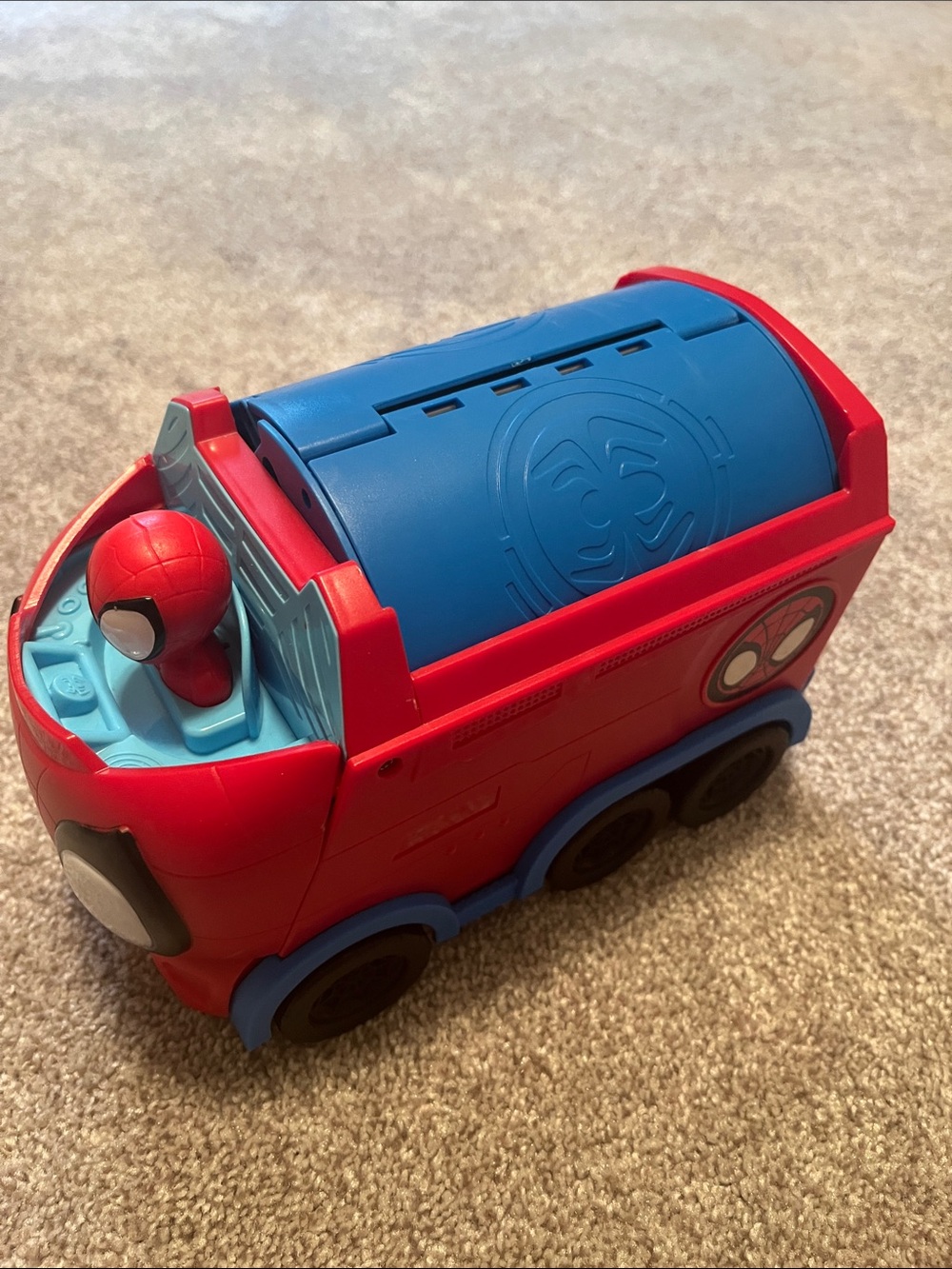 Marvel Spider-Man andRescue Truck Toy